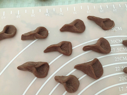 Squirrel Bread Making Steps