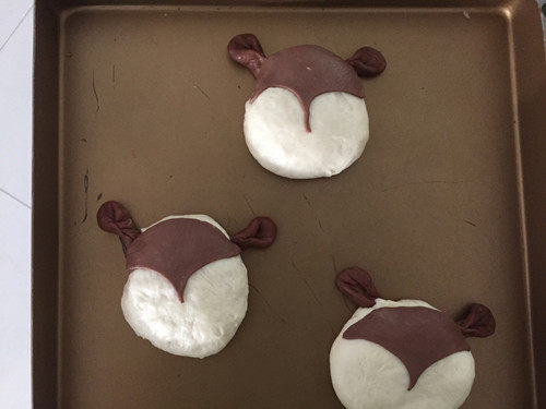 Squirrel Bread Making Steps