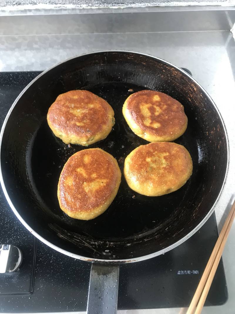 Cornmeal Vegetable Pancakes Cooking Steps