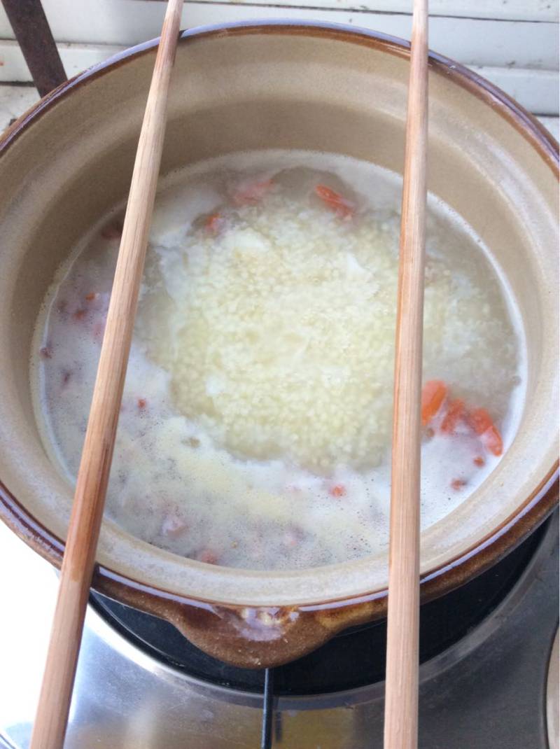 Claypot Porridge - Millet, Fermented Rice, Goji Berry and Lily Porridge Cooking Steps