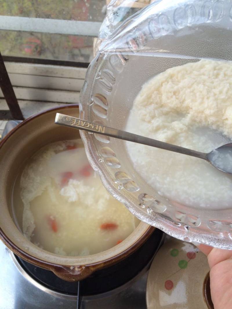 Claypot Porridge - Millet, Fermented Rice, Goji Berry and Lily Porridge Cooking Steps