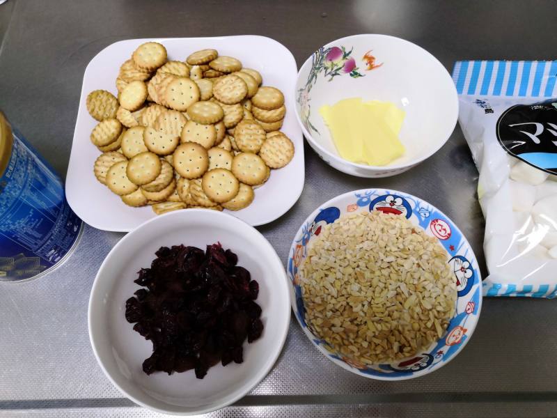 Steps for Making Original Snowflake Crisps