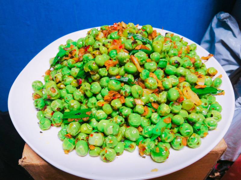 Pickled Vegetable and Pea Stir-Fry