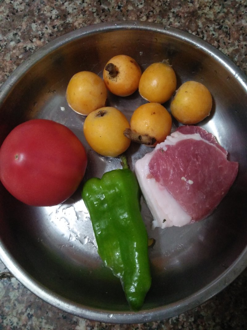 Steps for Stir-Fried Pork with Loquat