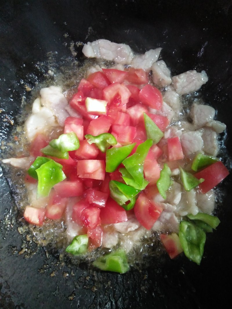 Steps for Stir-Fried Pork with Loquat