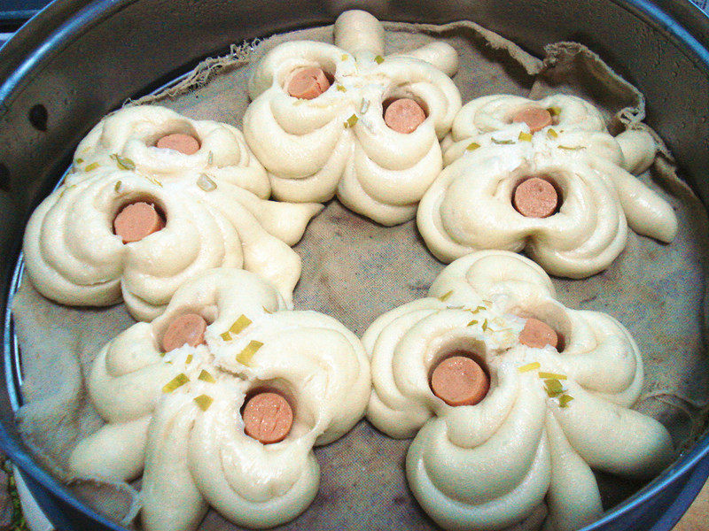 Steps for Making Butterfly Rolls