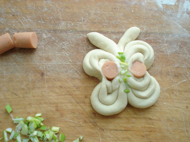 Steps for Making Butterfly Rolls