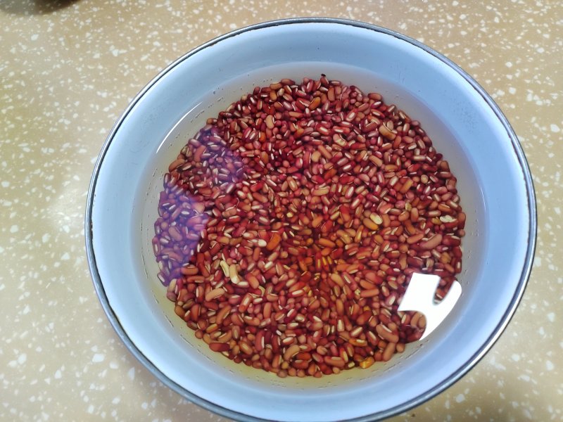 Steps for making Osmanthus Walnut Jujube Mung Bean Paste