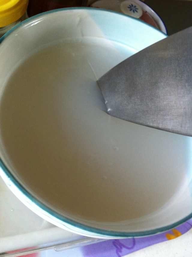 Steps for Making Iced Kudzu Root Starch Jelly