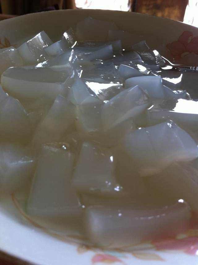 Steps for Making Iced Kudzu Root Starch Jelly