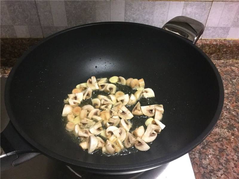 Steps for Cooking Green Bean and Mushroom Stir-Fry