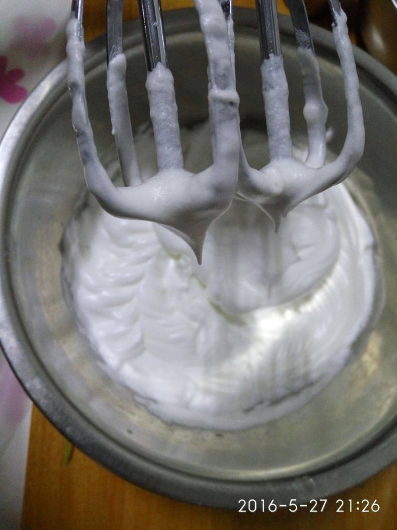 Steps for Making Six-Inch Doll Bath Cake