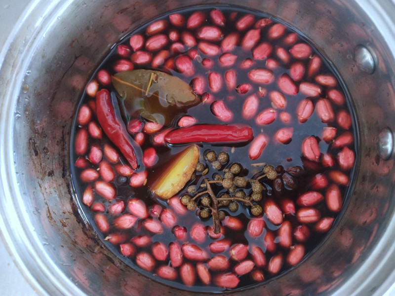 Steps to Make Vinegar-Soaked Peanuts