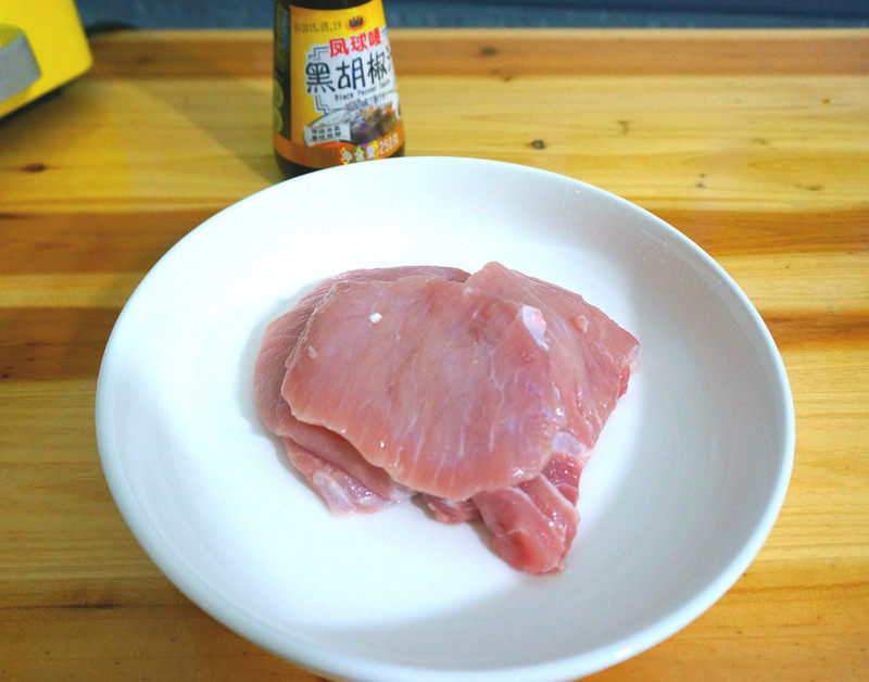 Steps for Cooking Pan-fried Delicious Pork Chop