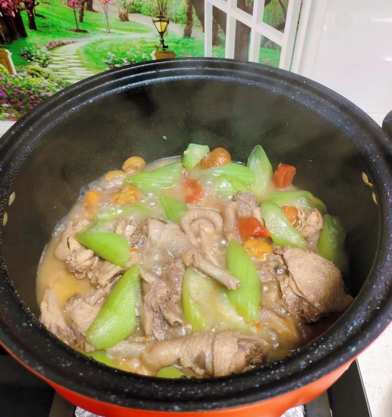 Steps for Cooking Chestnut Chicken Stew with Vegetables