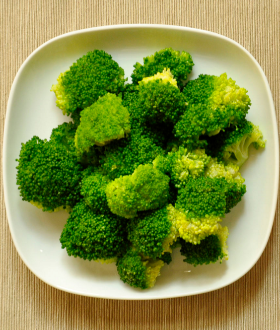 Steps for Making Broccoli Chicken Pasta in Cheese Sauce