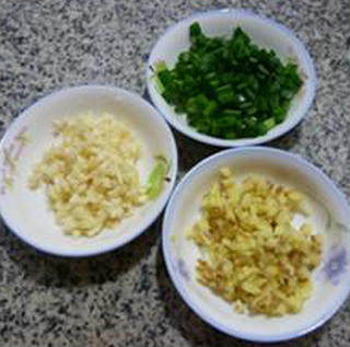 Chopped Pepper Fish Tail Preparation Steps