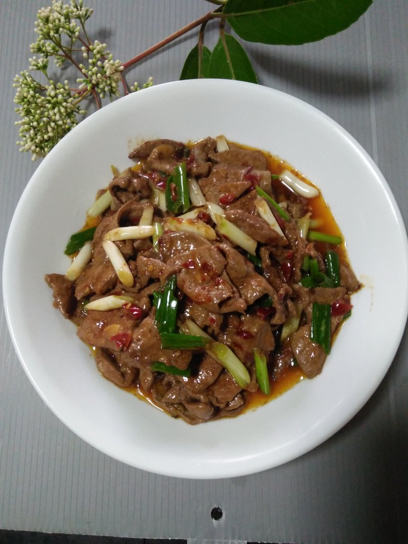 Pork Liver Stir-Fried with Scallions