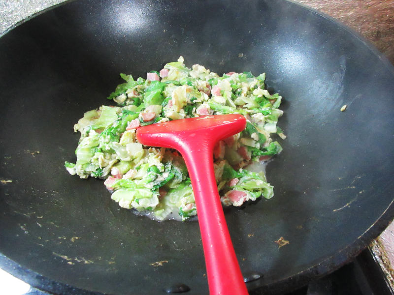 Steps to Cook Sausage, Lettuce, and Egg Stir-Fry