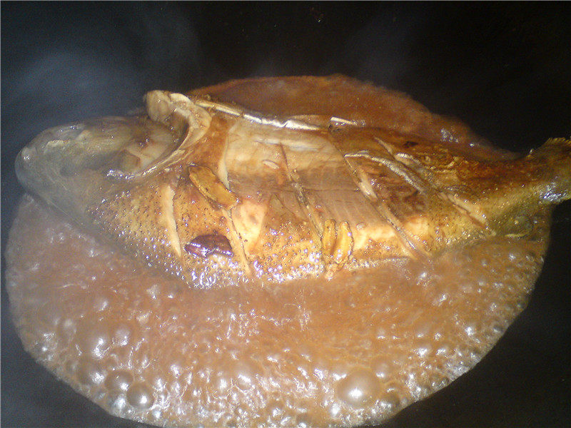 Red-Hot and Spicy--Braised Fish Step by Step