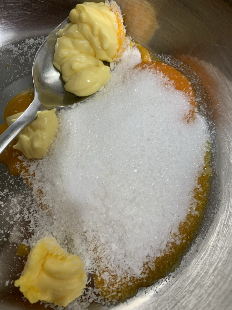 Steps for Making Coconut Flake Pastry Balls