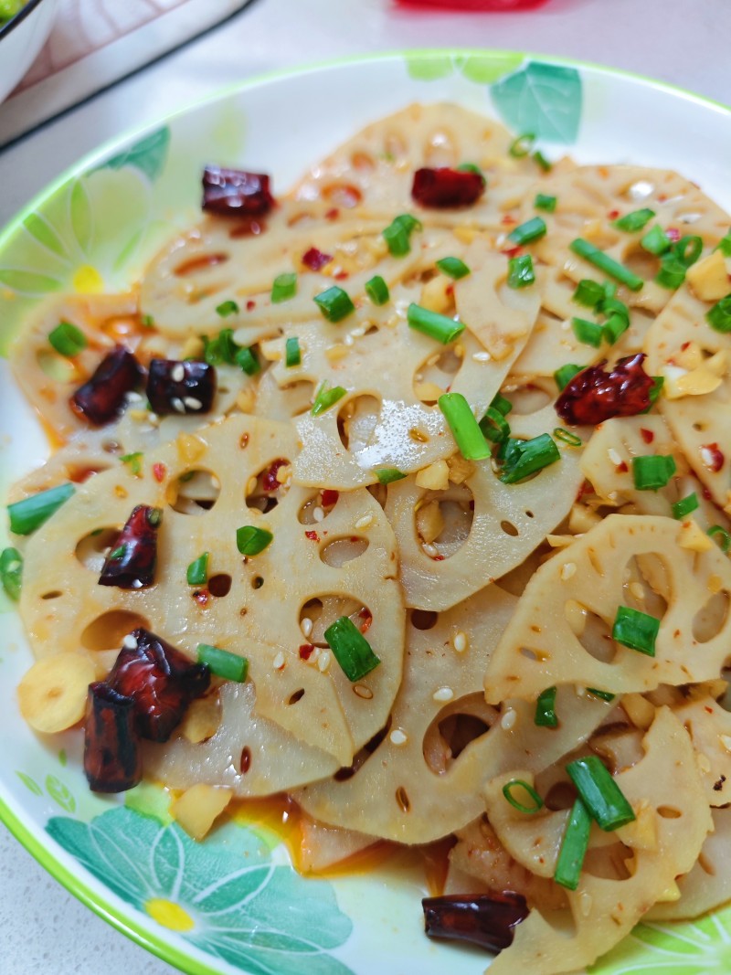 Steps for Cooking Cold Lotus Root Slices