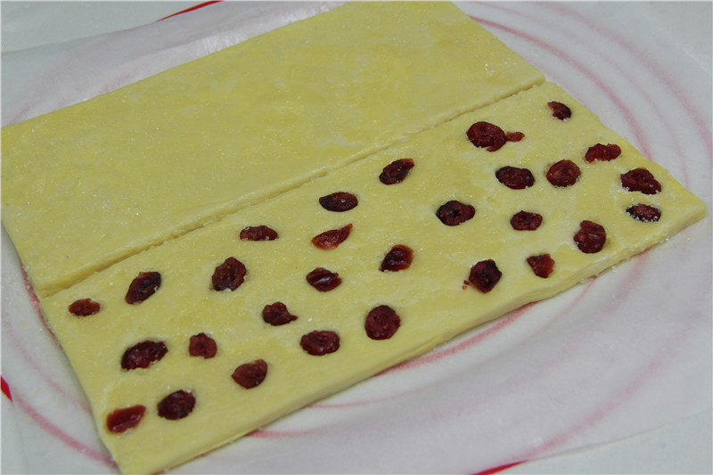 Detailed Steps for Making Cranberry Pastry Bars