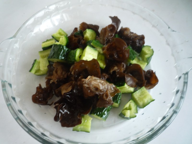 Steps for Cooking Chinese Black Fungus with Aged Vinegar