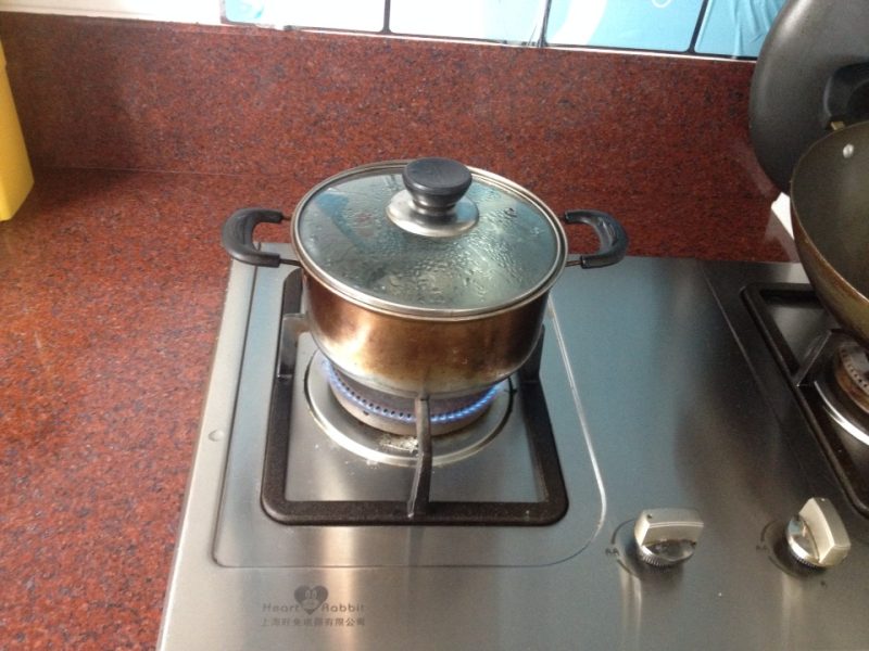 Steps for Sautéed Sweet Potato Noodles (Fen Qian)