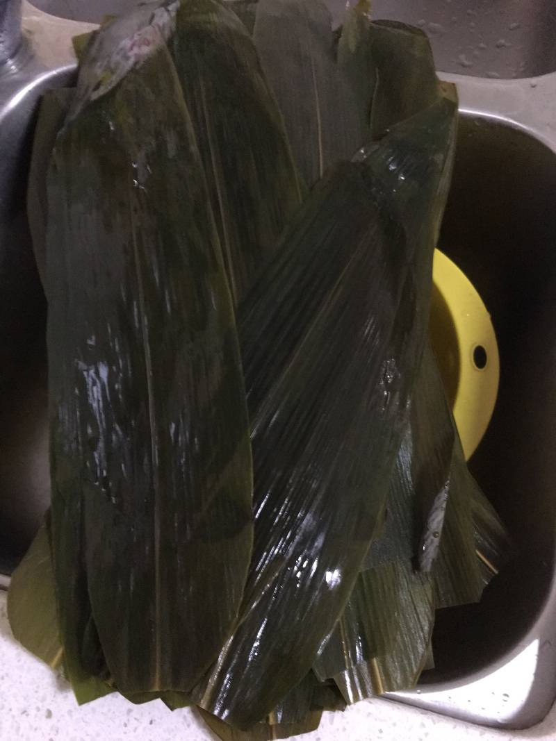 Steps for Making Savory Zongzi