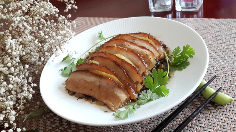 Snowy Vegetable Potato Braised Pork