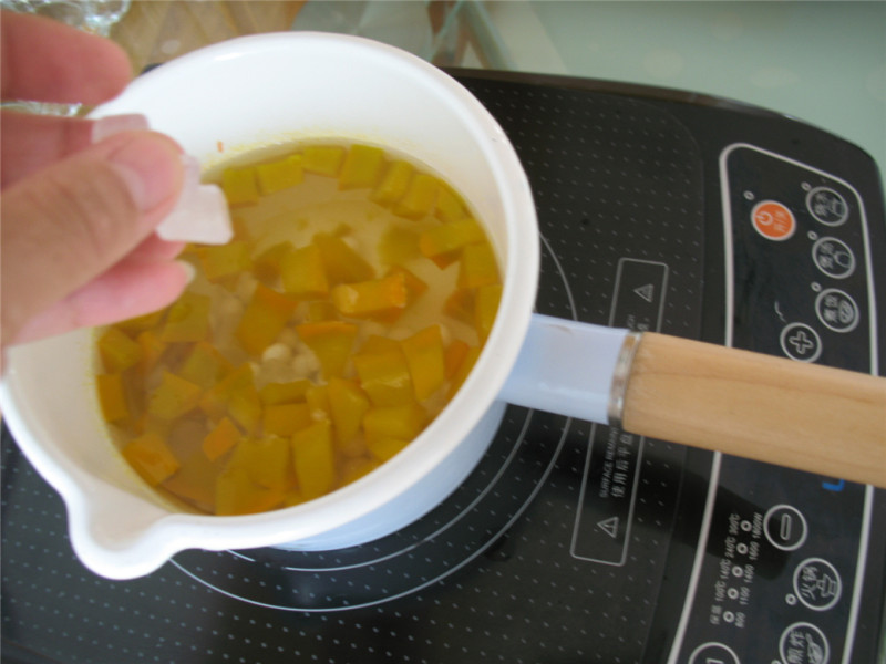 Steps to Make Pumpkin Glutinous Rice Ball Sweet Soup