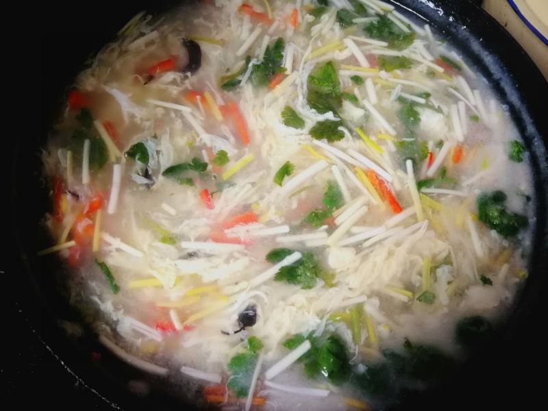 #FamilyReunionDinner#Hot and Sour Egg Drop Soup Cooking Steps