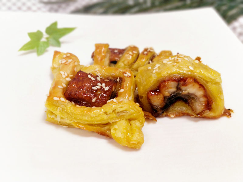 Cooking Steps for Three Delicious Ways to Enjoy Puff Pastry Eel