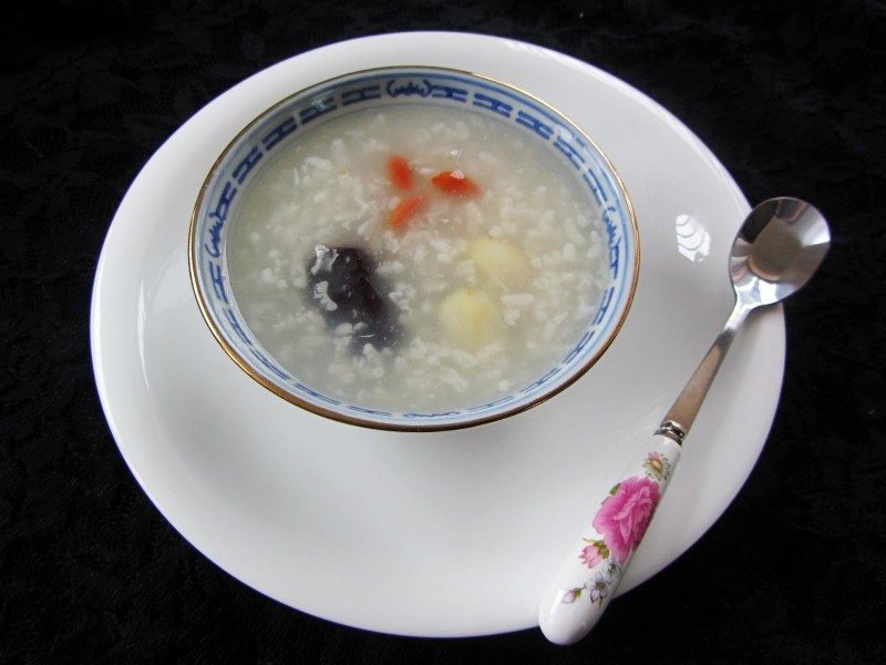 Goji Lily Glutinous Rice Porridge