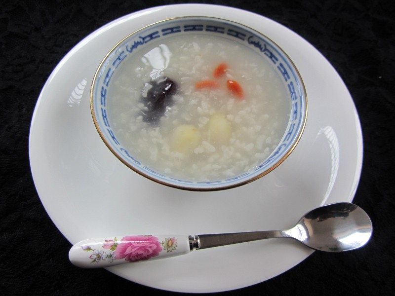 Goji Lily Glutinous Rice Porridge