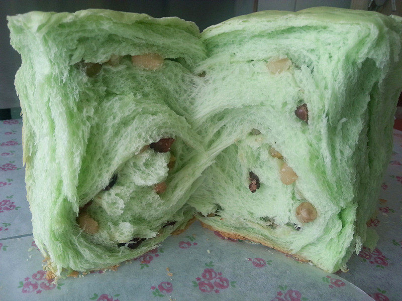 Pandan Honey Bean Bread (Tangzhong)