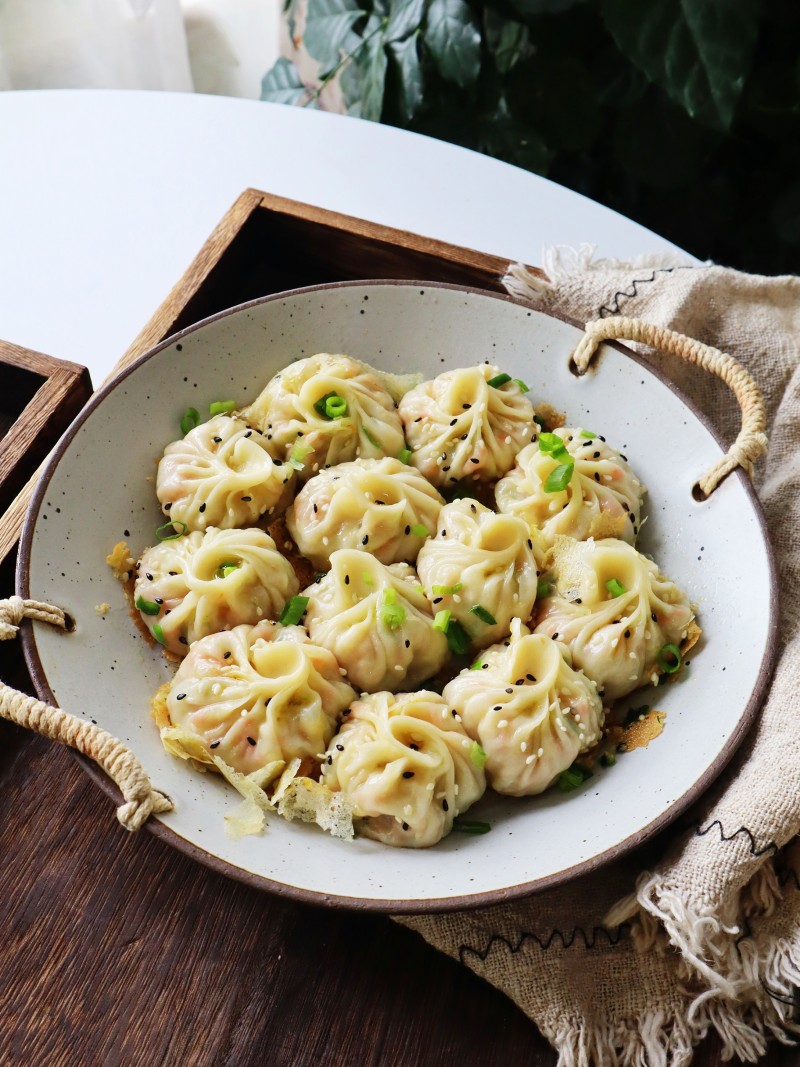 Turnip and Egg Pan-Fried Buns