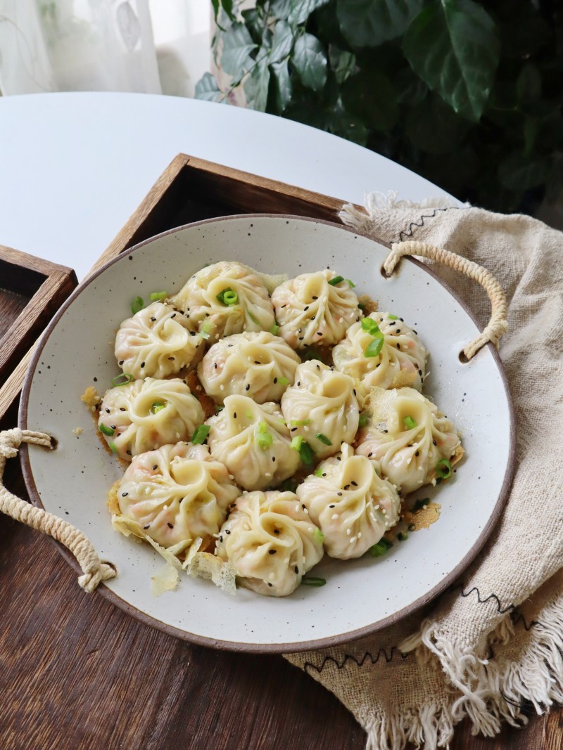 Turnip and Egg Pan-Fried Buns