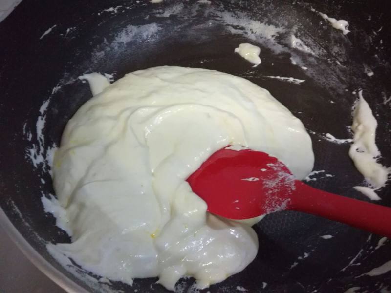 Steps for Making Snowflake Pastry