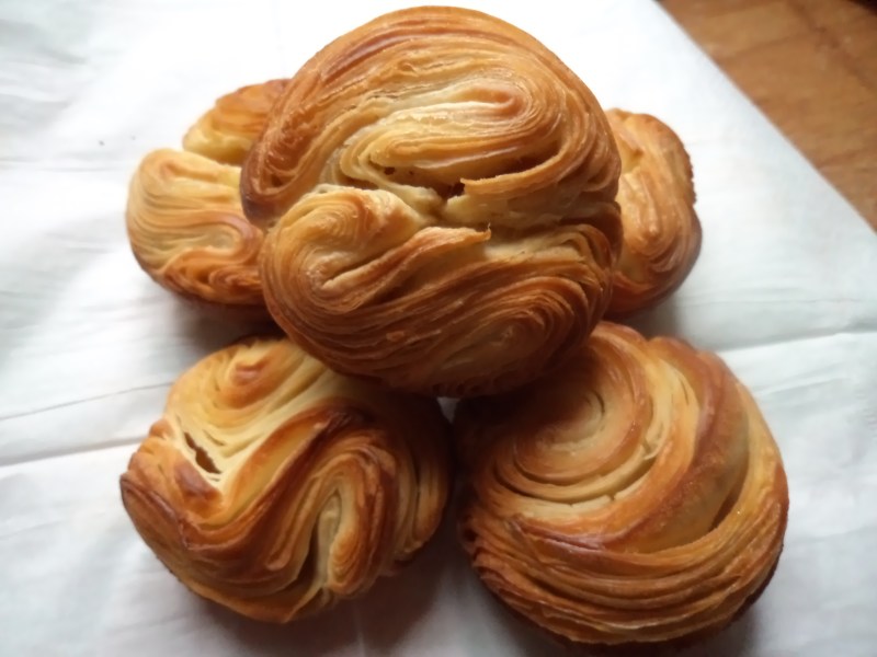 Steps for Making Crispy and Soft Hand-Torn Bread