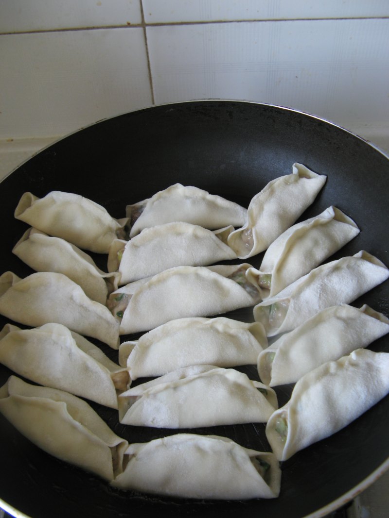 Main Course - Double Mushroom and Oyster Potstickers Cooking Steps