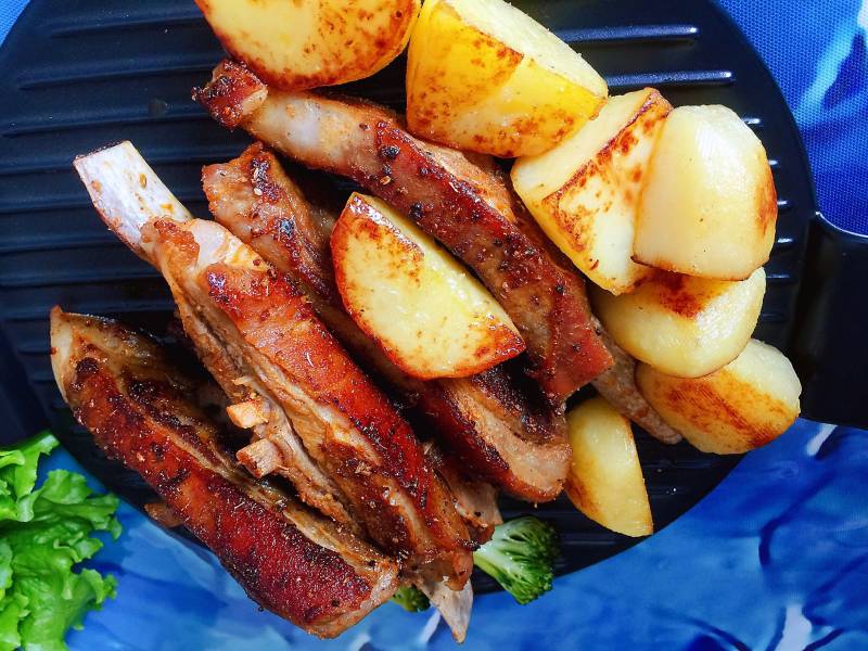 Steps for Pan-fried Lamb Chops