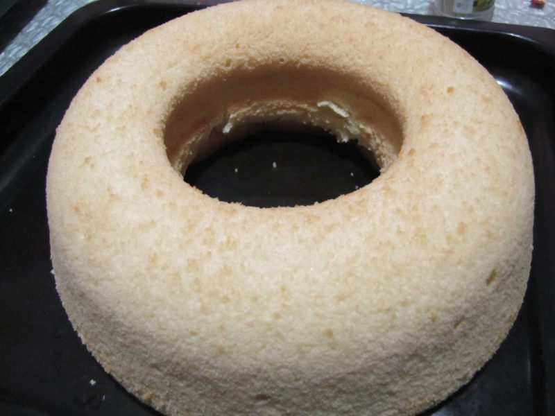 Steps for Making Vanilla Chiffon Cake