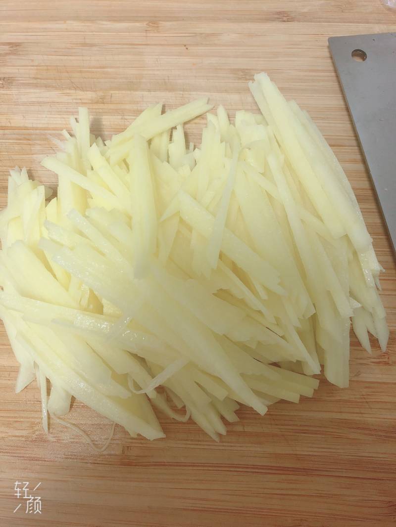 Steps for Stir-fried Shredded Potatoes