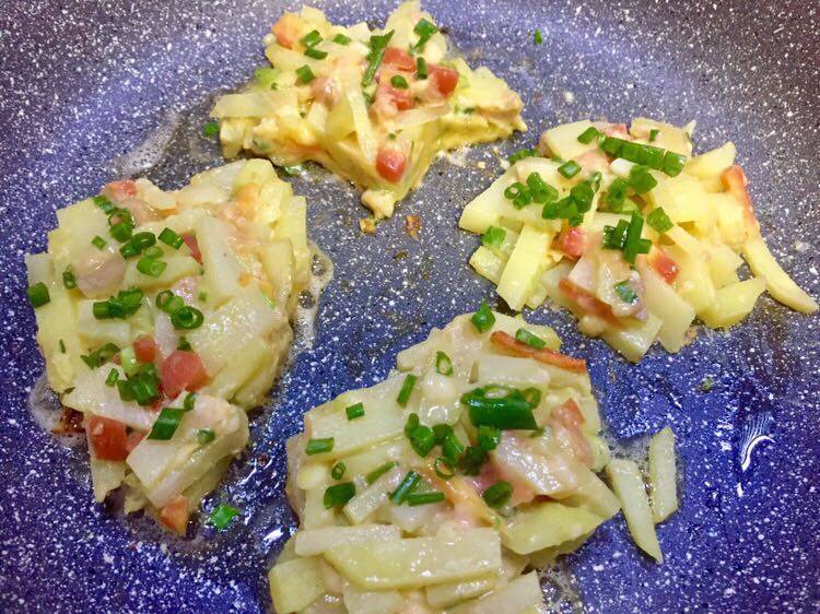 #SpringDelicacy# Seaweed Minced Pork Potato Heart Cooking Steps