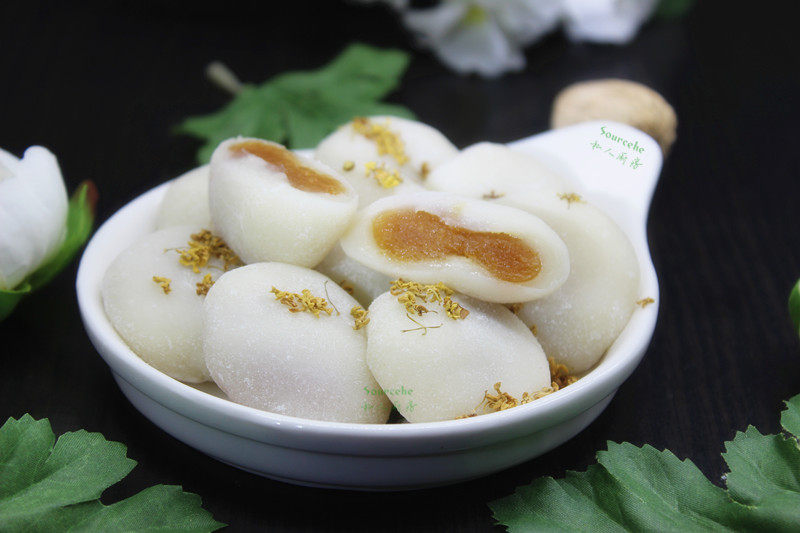 Osmanthus Grass Cake