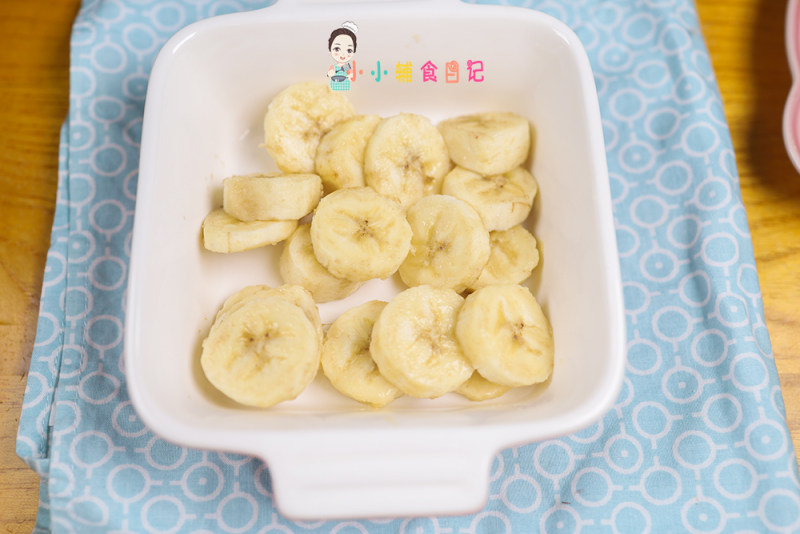 Detailed Steps for Cooking Egg Oatmeal Baked Banana Cheese for Babies Over 12 Months