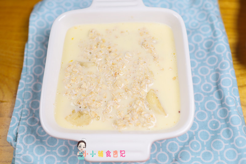 Detailed Steps for Cooking Egg Oatmeal Baked Banana Cheese for Babies Over 12 Months