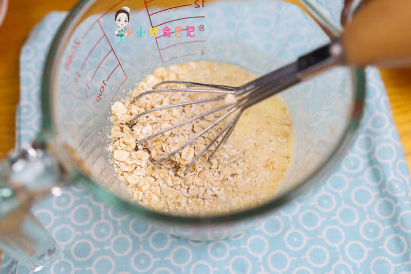 Detailed Steps for Cooking Egg Oatmeal Baked Banana Cheese for Babies Over 12 Months